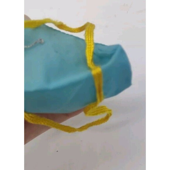 Vintage 1983 Barbie Mattel Superstar Duffle Gym Workout Bag Teal /Yellow Straps - Picture 7 of 8